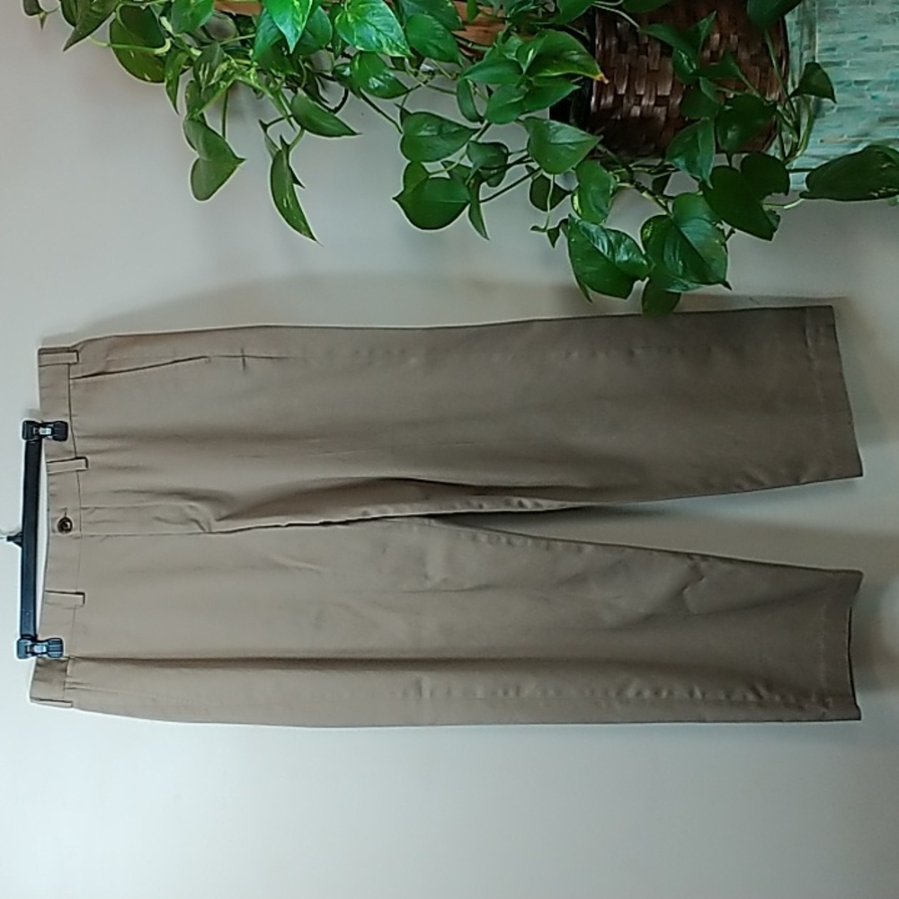 Eddie Bauer 36x32 Men's Slacks Pants EUC